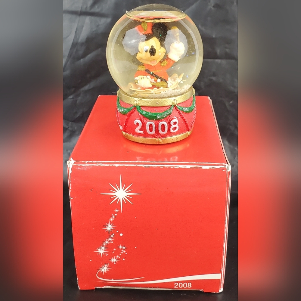 JCPenney Disney 2008 Mickey Mouse 2 1/2" Mini Snow Globe Holiday Christmas - GUC